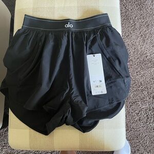 ALO Yoga Match Point Short